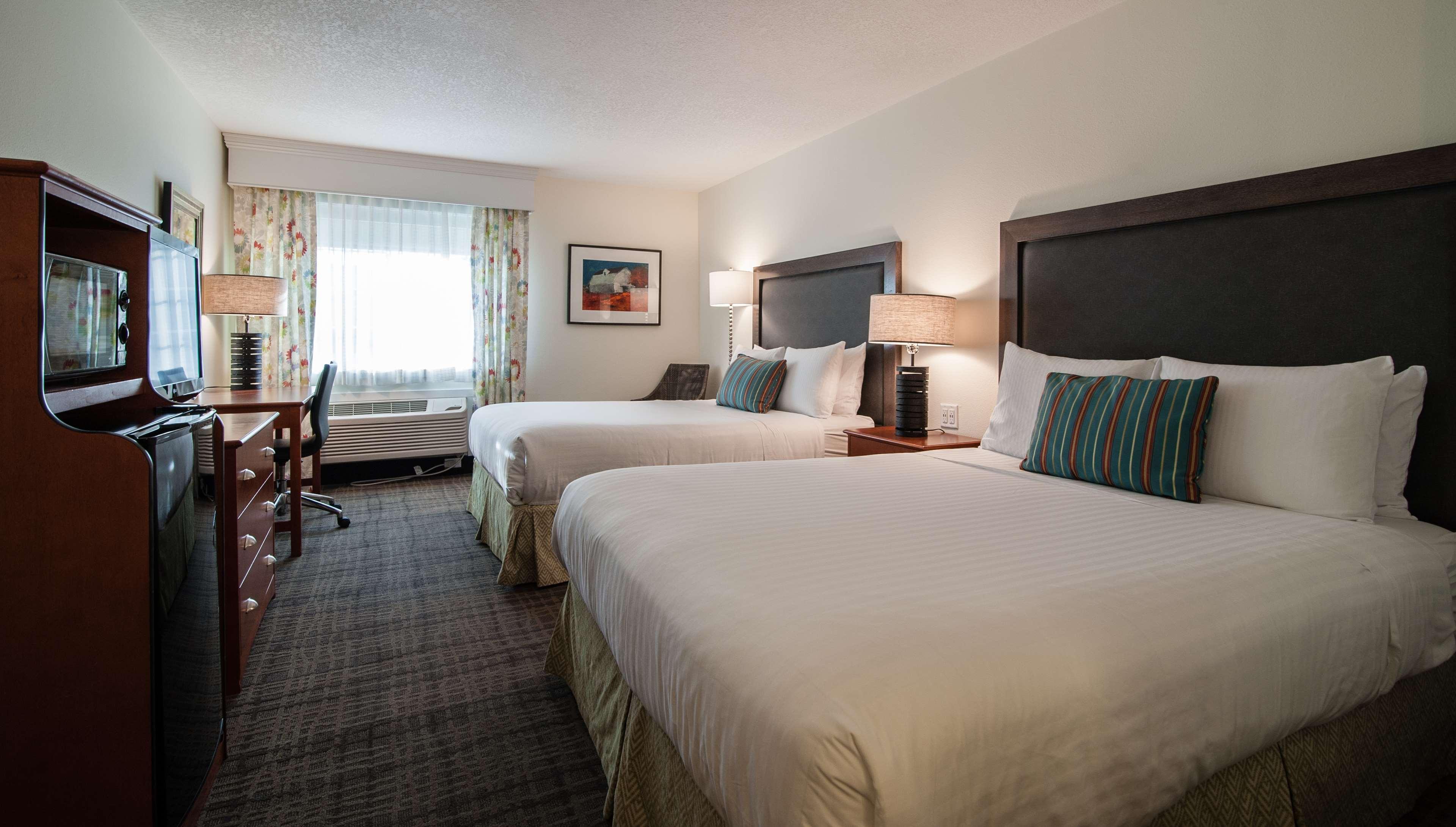 Best Western Plus University Park Inn & Suites Ames Ngoại thất bức ảnh