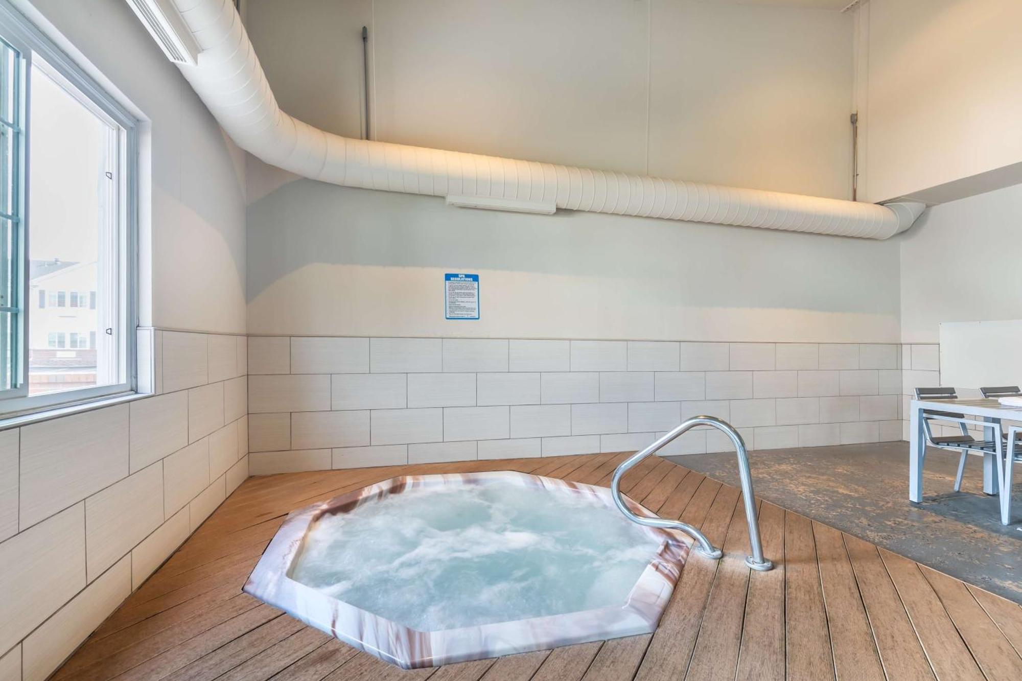 Best Western Plus University Park Inn & Suites Ames Ngoại thất bức ảnh