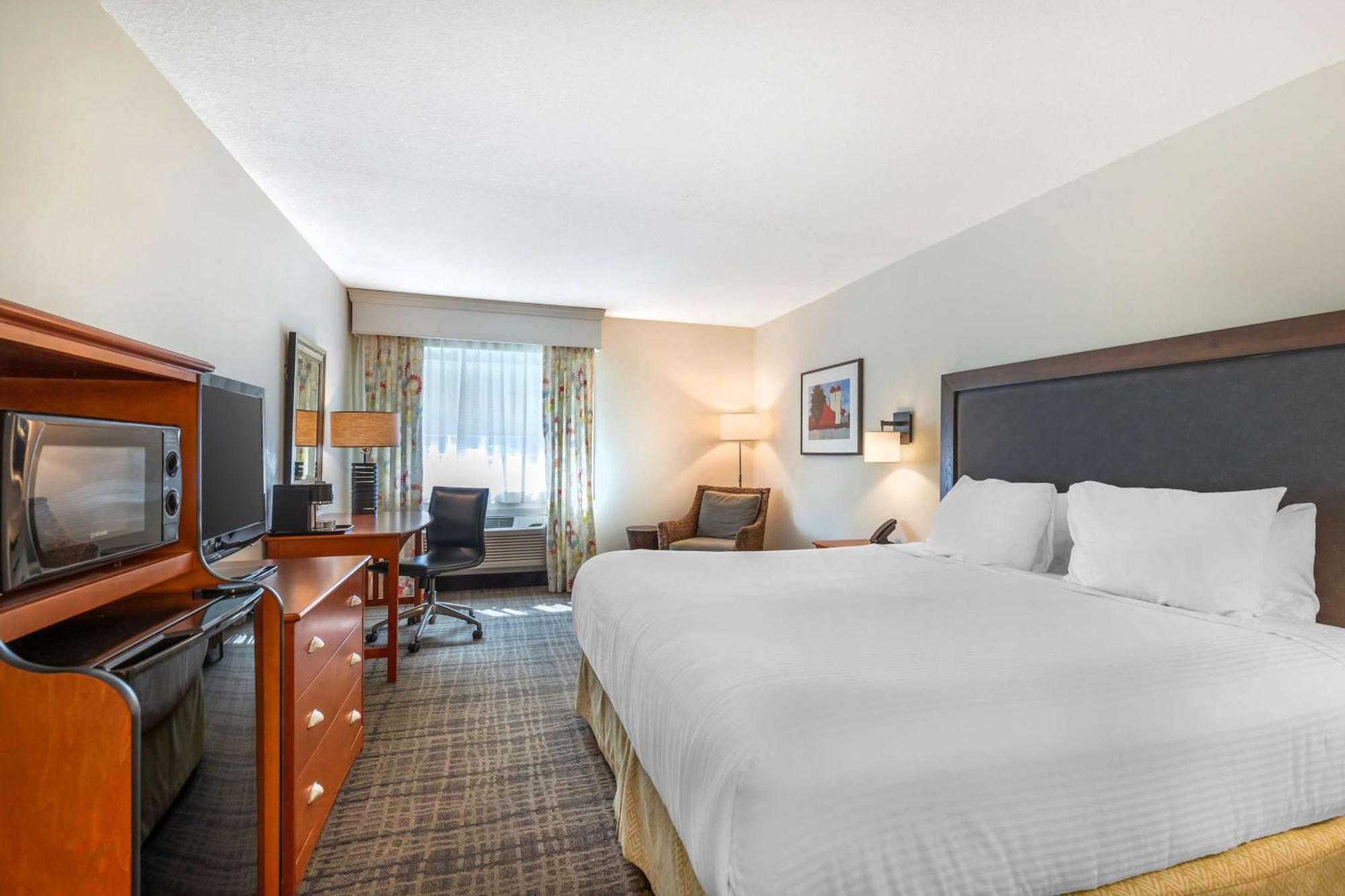 Best Western Plus University Park Inn & Suites Ames Ngoại thất bức ảnh
