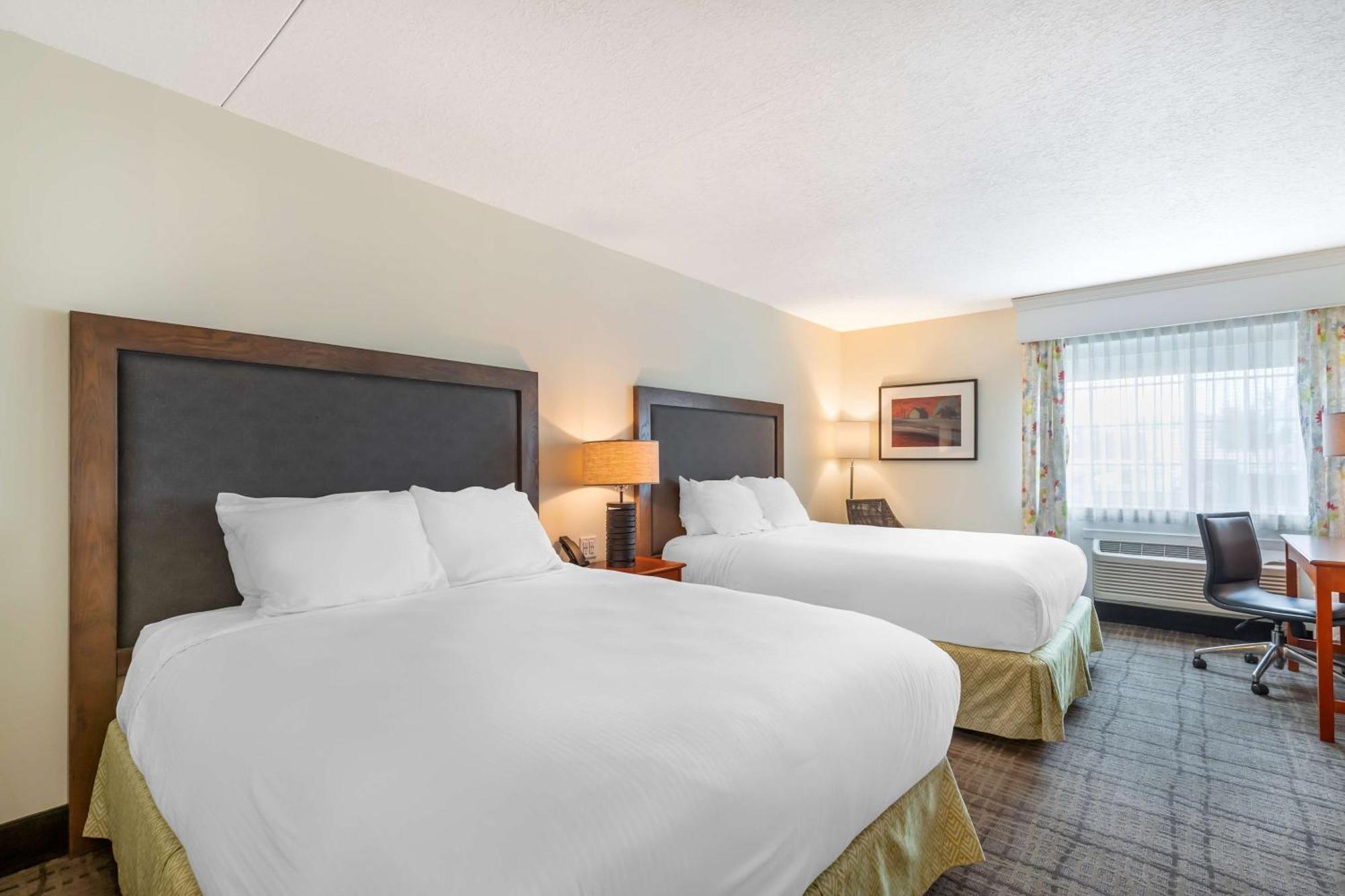 Best Western Plus University Park Inn & Suites Ames Ngoại thất bức ảnh