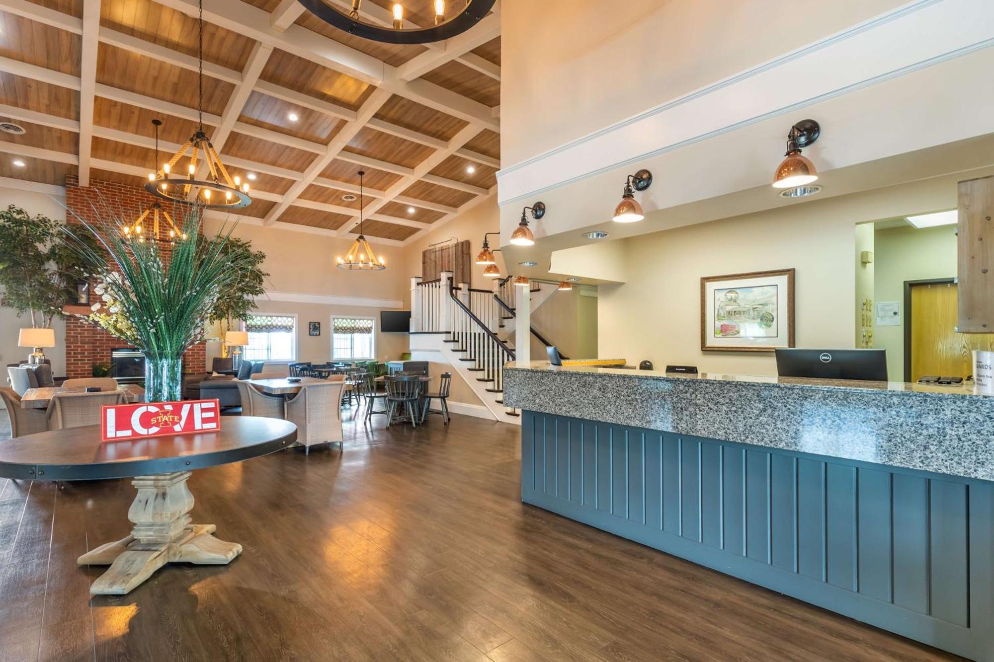 Best Western Plus University Park Inn & Suites Ames Ngoại thất bức ảnh