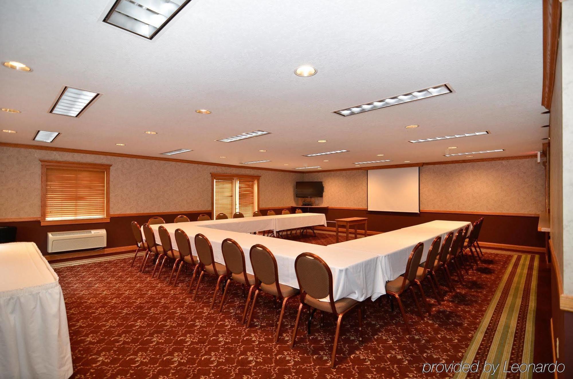 Best Western Plus University Park Inn & Suites Ames Ngoại thất bức ảnh