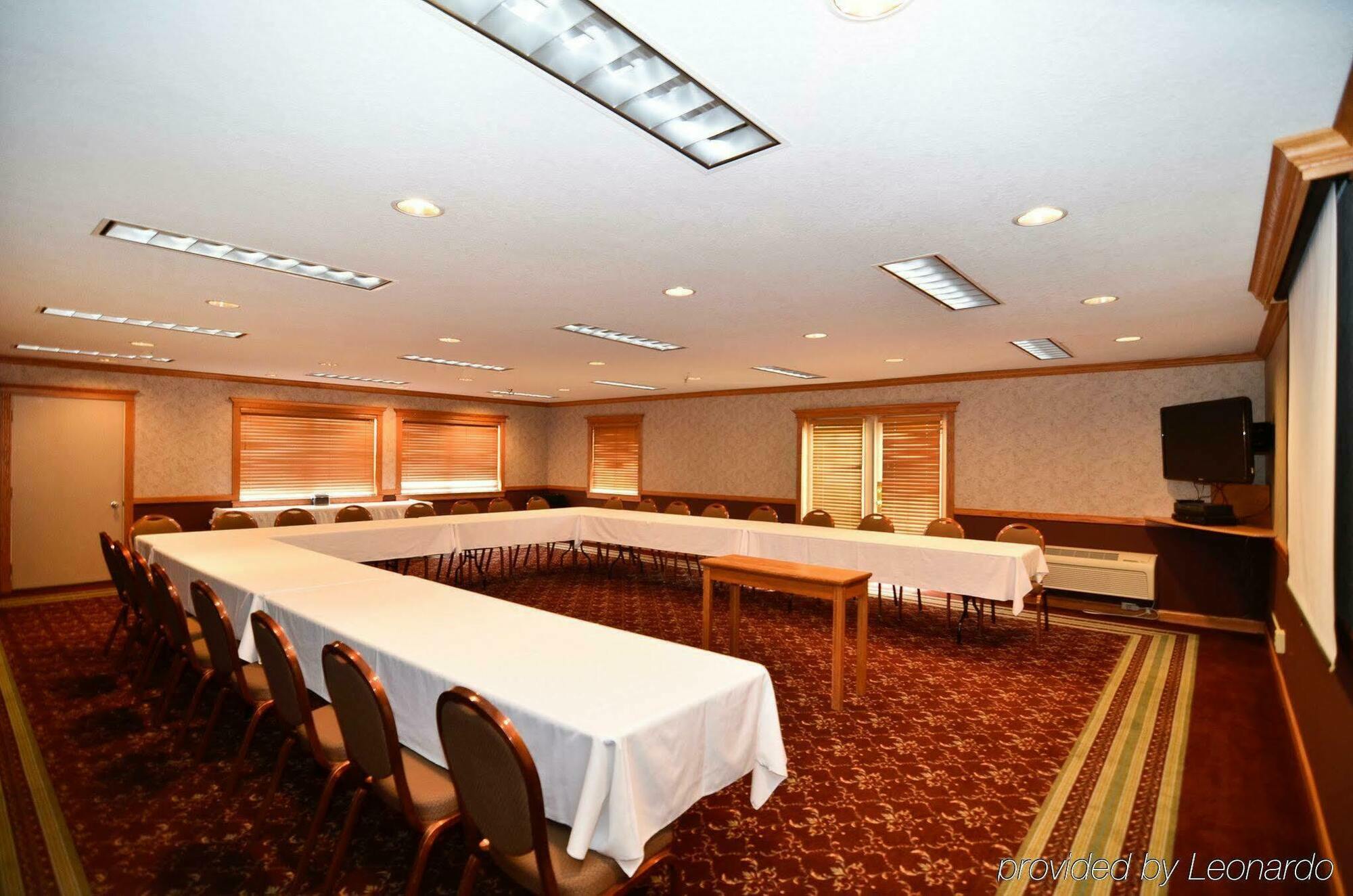 Best Western Plus University Park Inn & Suites Ames Ngoại thất bức ảnh